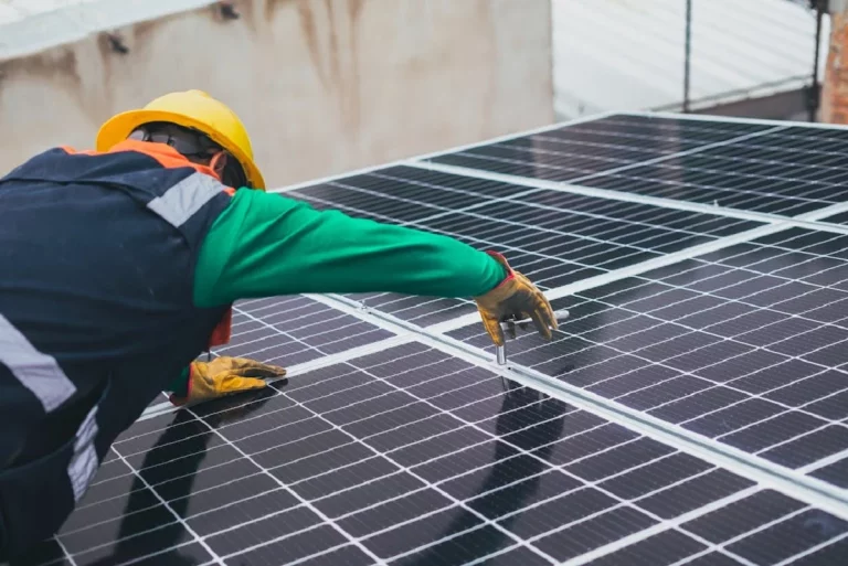 Energía renovable en Madrid: cómo apostar por un futuro más verde con placas solares y aerotermia