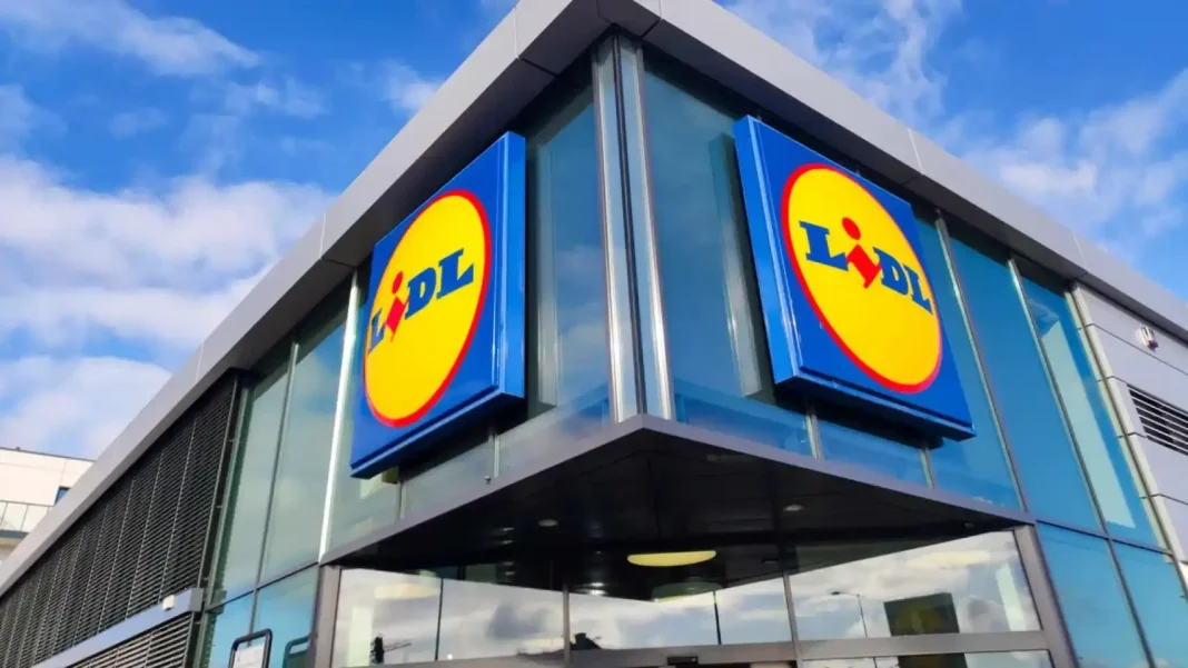 Por menos de lo que cuesta un café, este cargador inalámbrico de Lidl cambiará tu forma de cargar