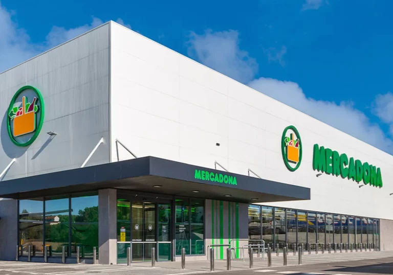 Mercadona lanza nuevas ofertas de trabajo: contrato fijo, 2000 euros al mes y formación gratuita