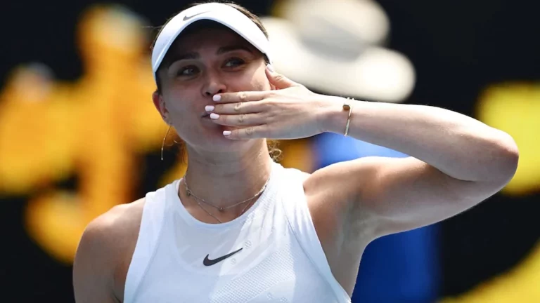 Paula Badosa hace historia y se mete en semifinales del Open de Australia