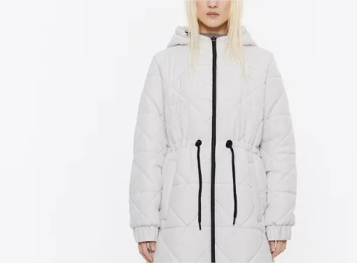 ¿No sabes qué elegir estas rebajas? Guía de las mejores marcas para comprar ahora en El Corte Inglés 1 pluma bimb