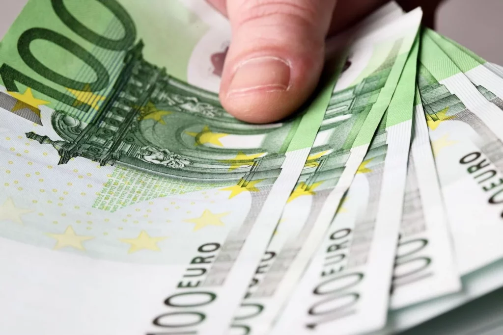 Las transferencias bancarias cambian en 2025 y así te afecta 58 Transferencias ordinarias: ¿cambiarán sus condiciones?