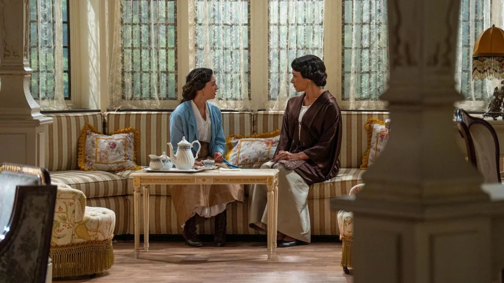 Ángela cada vez obtiene más poder en el palacio, ahora gracias a Martina. Fuente: Imagen de RTVE.es