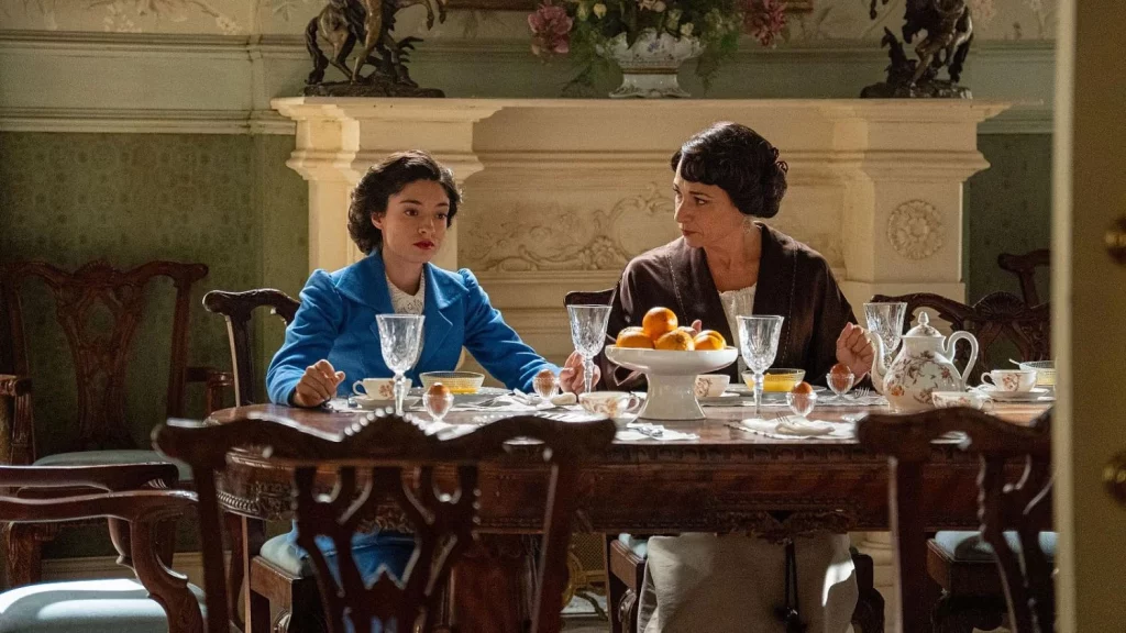 Ángela quiere que Curro le crea