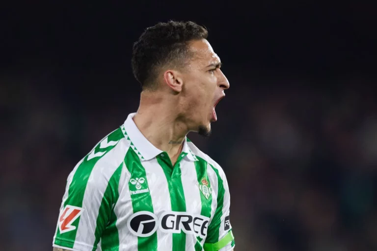 El fichaje de Antony por el Betis se complica mucho