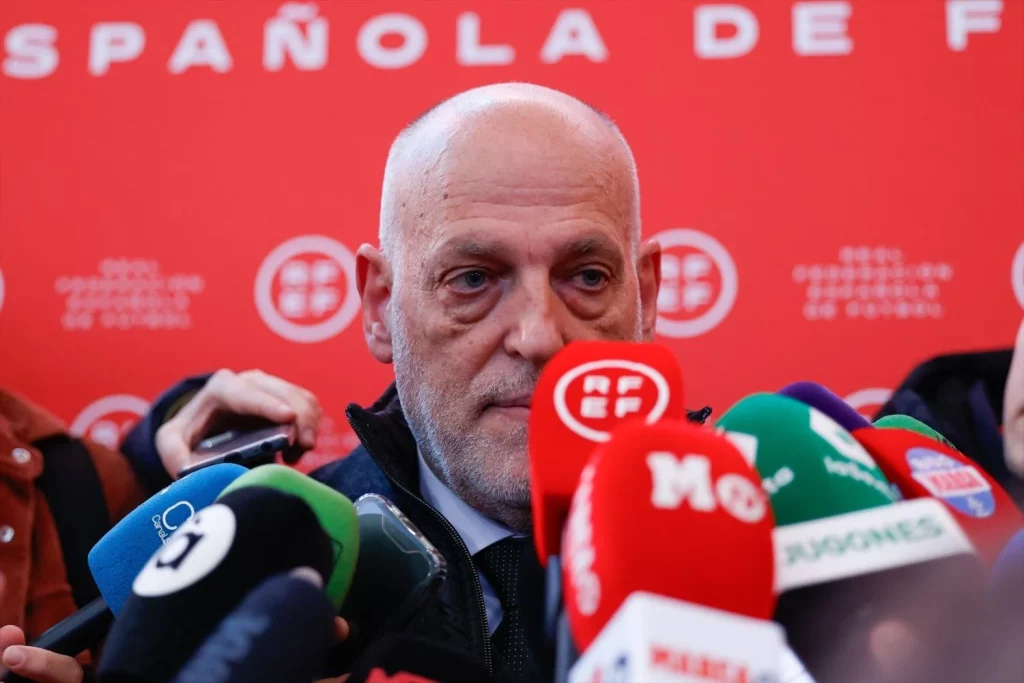 El Atlético no puede más con los lloros del Real Madrid a los árbitros: tuit salvaje 65 Crisis arbitral en LaLiga