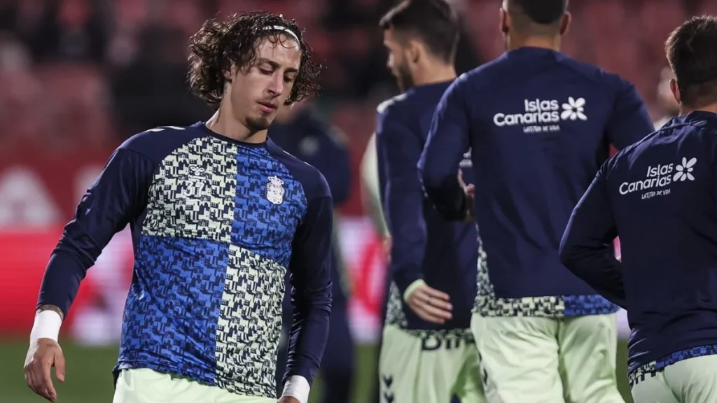 El Atletico de Madrid al acecho e1739212381617