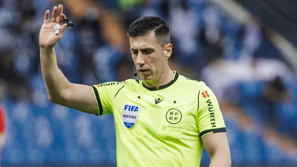 El VAR entra en accion e1739067431365