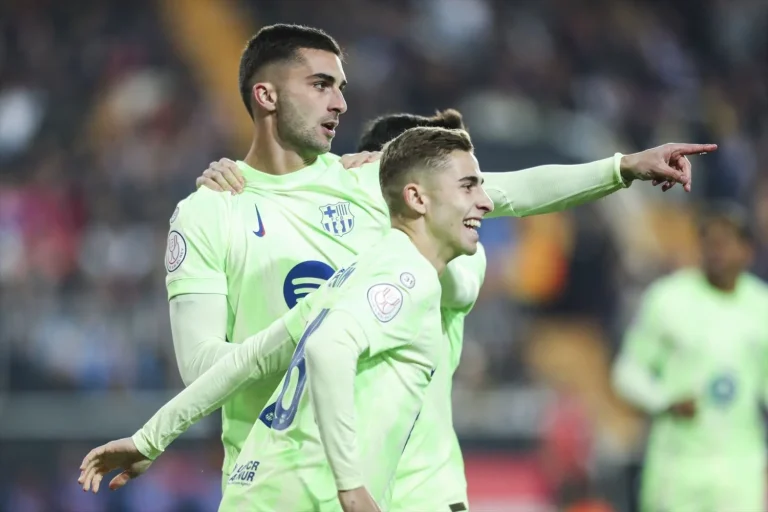 Ferrán Torres soluciona la papeleta al presidente del FC Barcelona