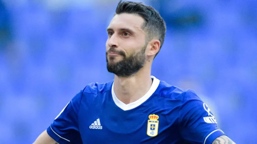 El reto de Borja Baston en Los Carmenes e1738991004597