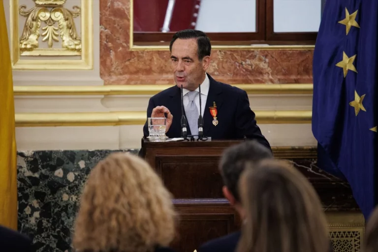 El nexo de José Bono con 'La isla de las tentaciones'