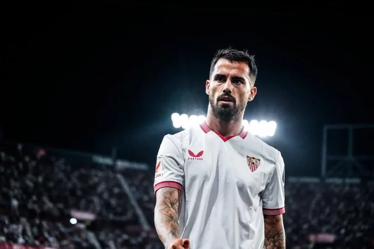 Suso cierra debate desolador en el Sevilla FC de García Pimienta