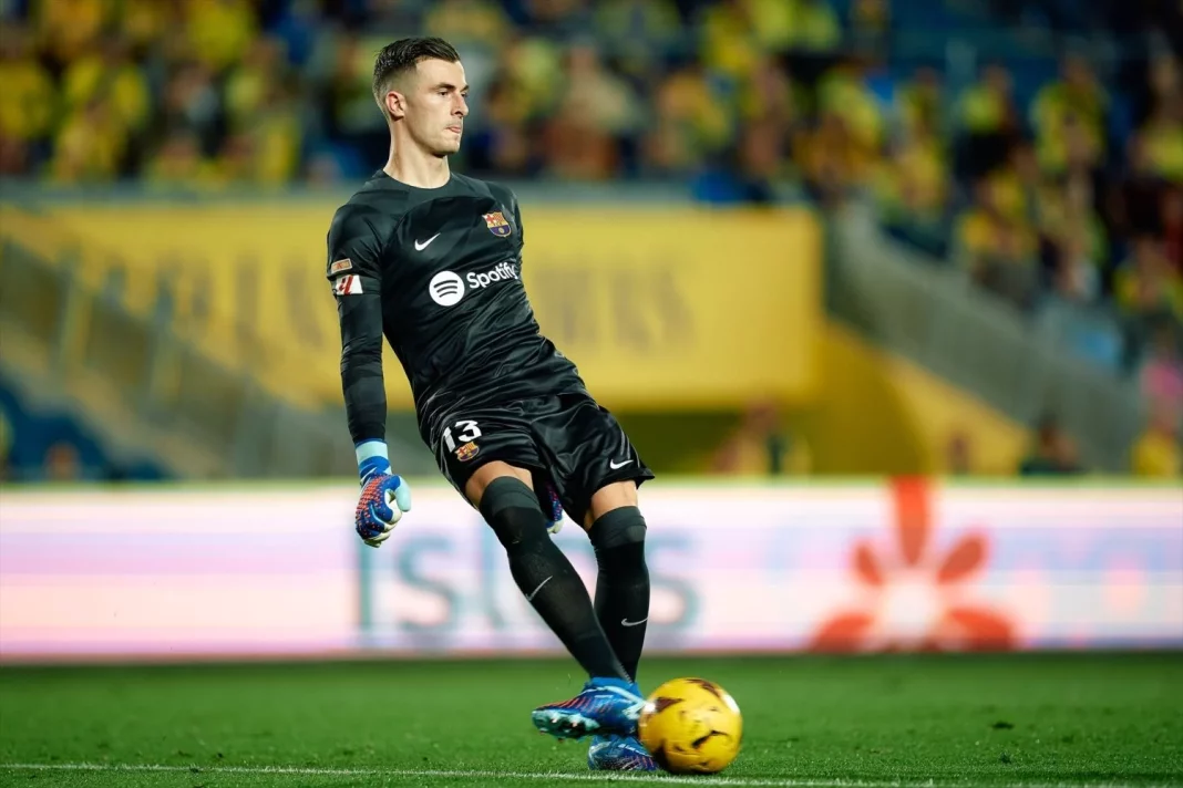 Iñaki Peña pone en serias dudas el futuro de Álvaro Valles en el Betis. Fuente: Agencias