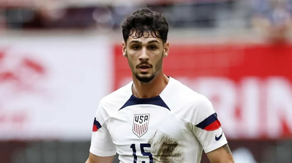 La renovación de Johnny Cardoso en el Betis es una milonga 60 Johnny Cardoso e1738705879618