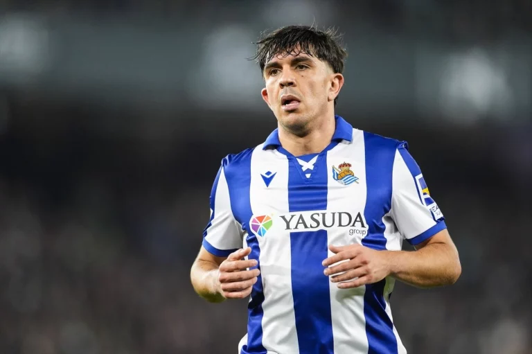 Aramburu petrifica a la Real Sociedad con súper oferta de la Premier