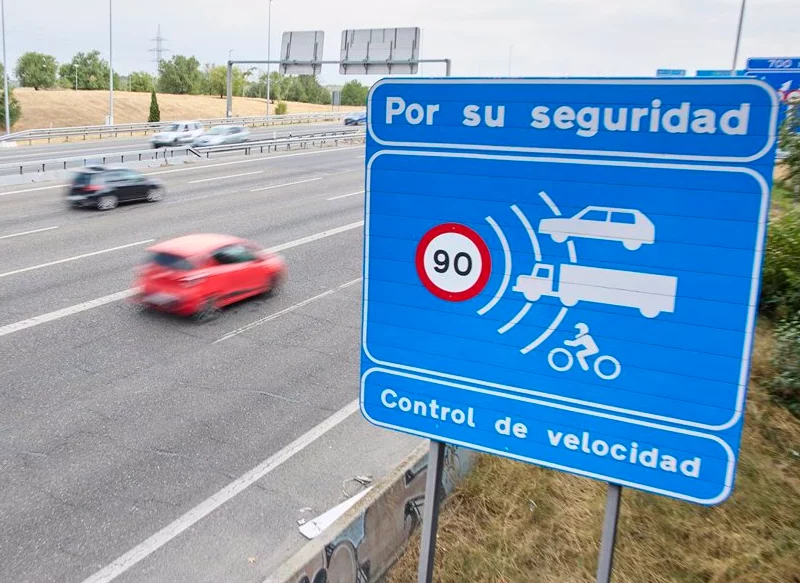 La DGT explica en qué gasta el dinero que recauda en multas Fuente: Agencias