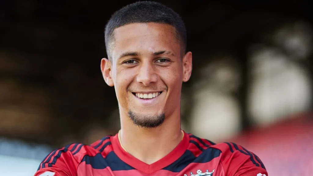 La oferta del Barca convence a Godoy e1738361653291