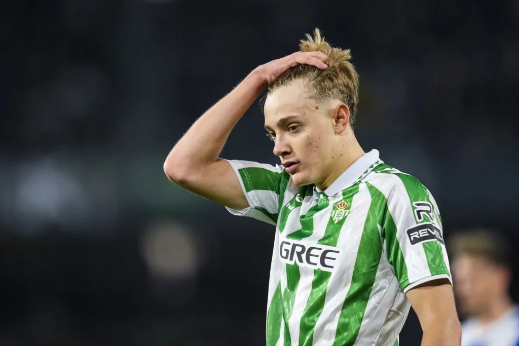 Pellegrini impone al Betis una operación de urgencia: mucho dinero 113 La postura del jugador