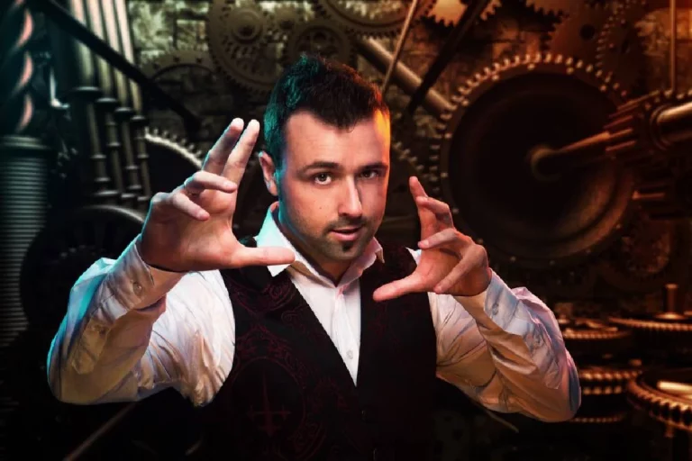 Incorporación de Mago Xuso en el Contexto de Medios Digitales en España