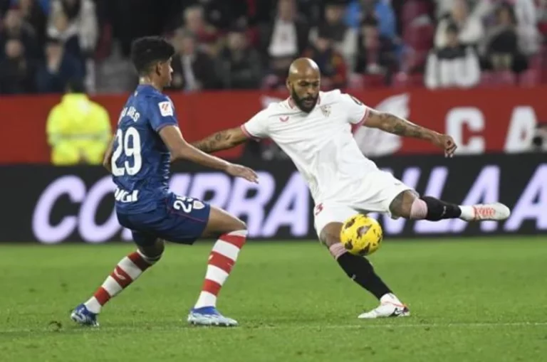 Marcao tiene 10 días para salir del Sevilla FC