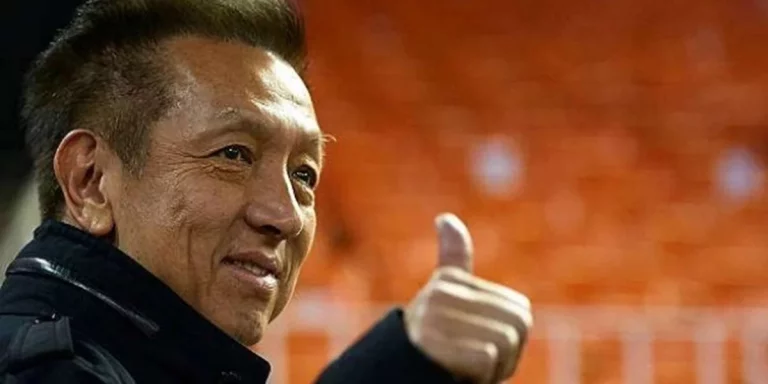 Peter Lim calca estrategia de Mosquera con otro crack del Valencia CF: falsa renovación acaba en venta…