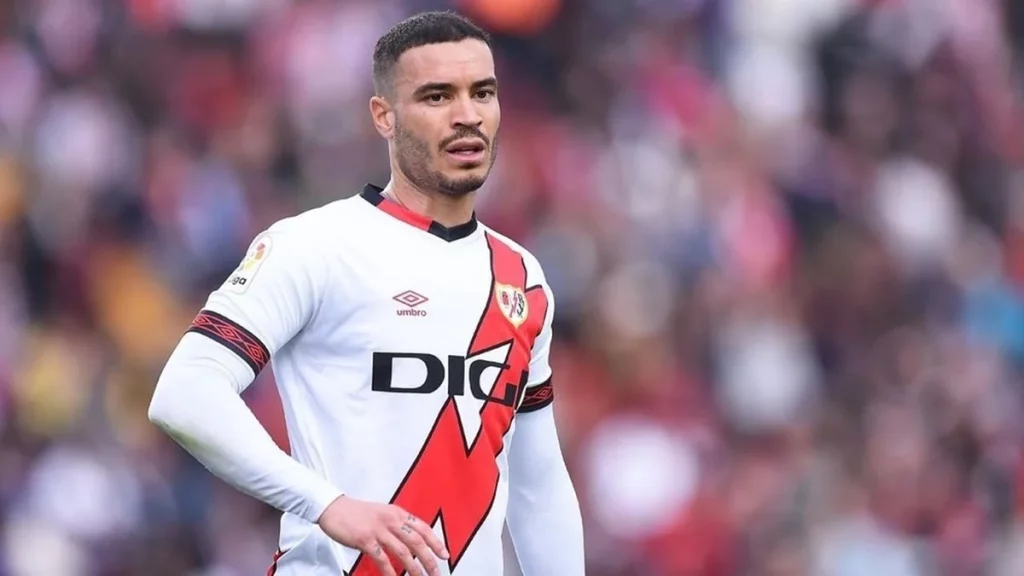 Raúl de Tomás aparece tras 3 meses desaparecido: el Rayo alucina Fuente: Rayo Vallecano /Europa Press