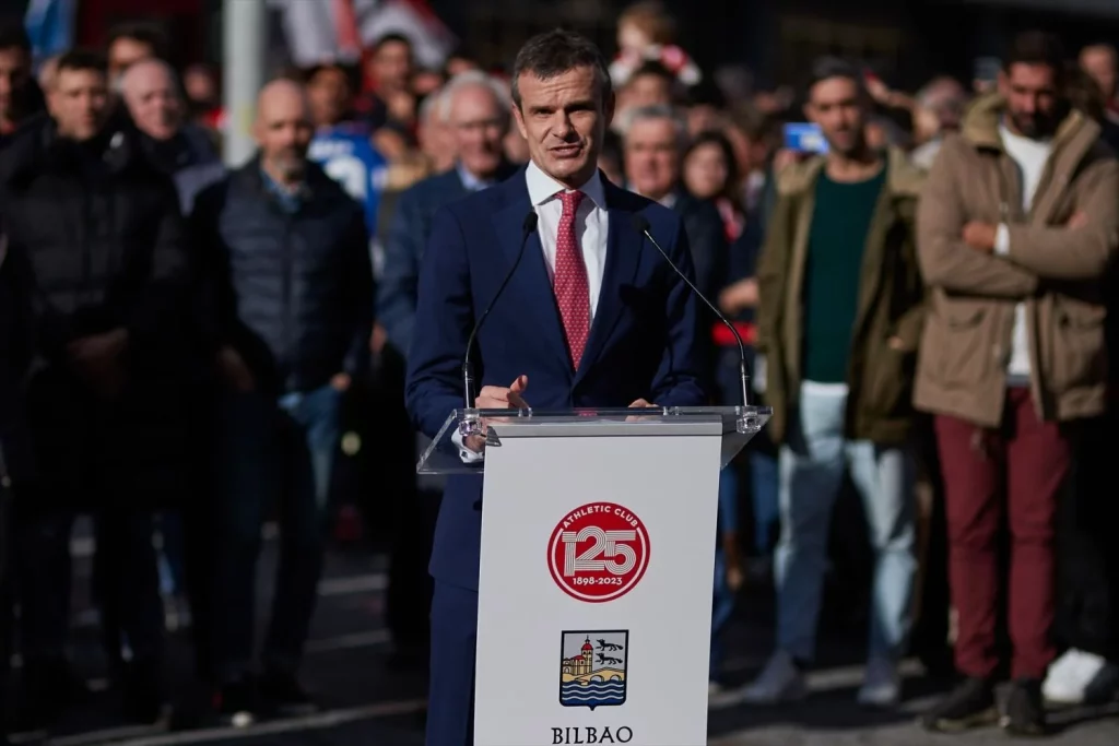 El presidente del Athletic pone las cosas muy claras a la grada de animación 153 Silbidos en San Mamés