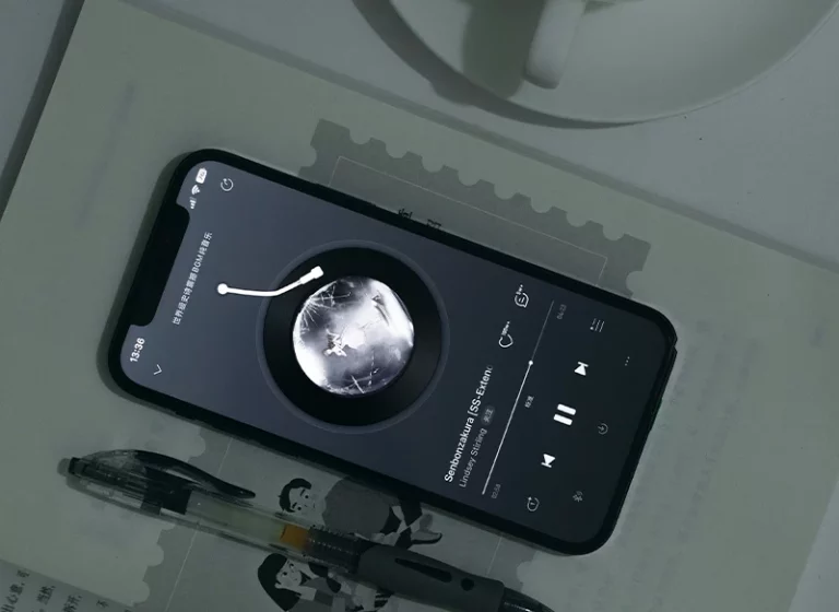 ¿Es un mito el modo oscuro del móvil? Un estudio desvela la realidad