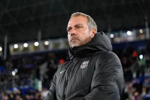 Hansi Flick suelta la bomba antes del Clásico: 'Ganar dos Ligas seguidas no es normal'