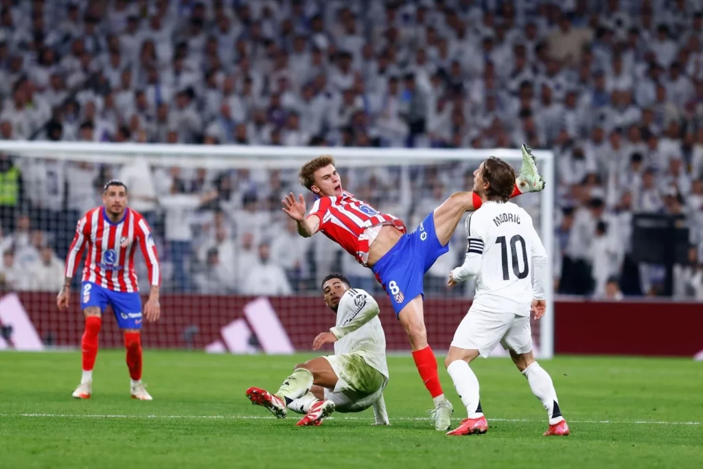 Petición clara de Luis Enrique al PSG enciende las alarmas en el Atlético 56 Un futuro brillante para Barrios en el Atlético