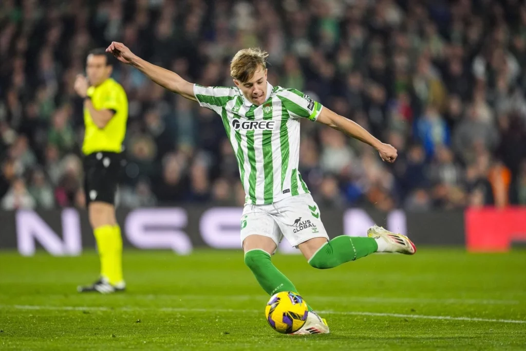 Pellegrini impone al Betis una operación de urgencia: mucho dinero 112 Un presente ilusionante y un futuro incierto