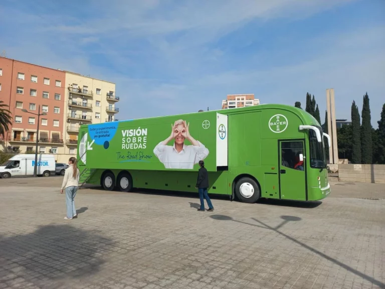 Llega a Valencia la campaña de sensibilización sobre salud oftalmológica 'Visión sobre ruedas'