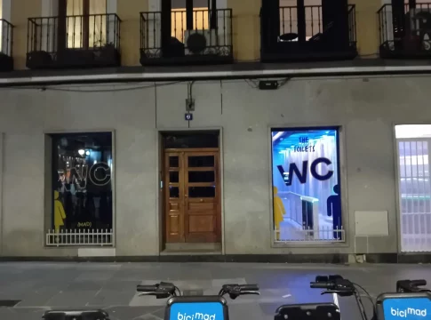 Víctor de Aldama se suma con sus baños a la turistificación de la capital