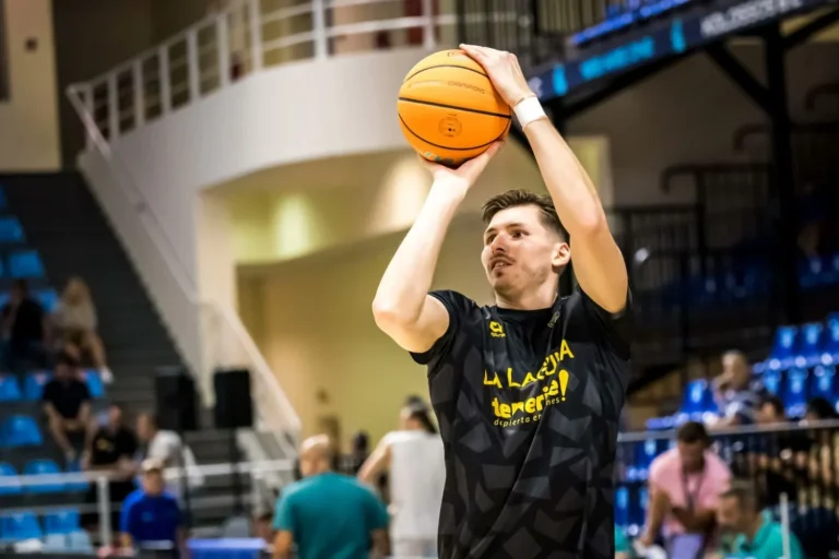 El fichaje de David Kramer desata una guerra entre Real Madrid y FC Barcelona