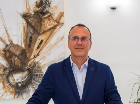 enrique-hueso-alcalde-navalmoral-mata-almaraz-nucleares-portada Enrique Hueso, alcalde de Navalmoral de la Mata (Cáceres) defiende alargar la vida útil de la central nuclear de Almaraz | Fuente: RRSS