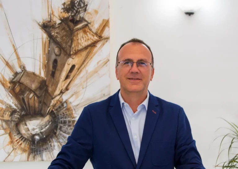 Enrique Hueso, alcalde de Navalmoral de la Mata: «Es un error garrafal cerrar Almaraz»