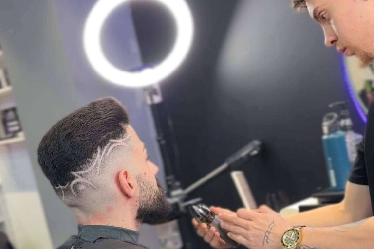 MASTERS BARBERSHOP; Un referente en la barbería liderado por jóvenes apasionados