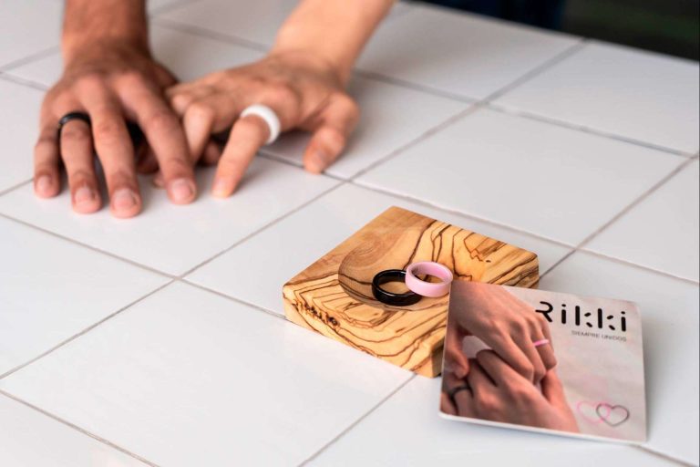 ¡Este San Valentín, regalar amor y tecnología con el Anillo de Pago Rikki!