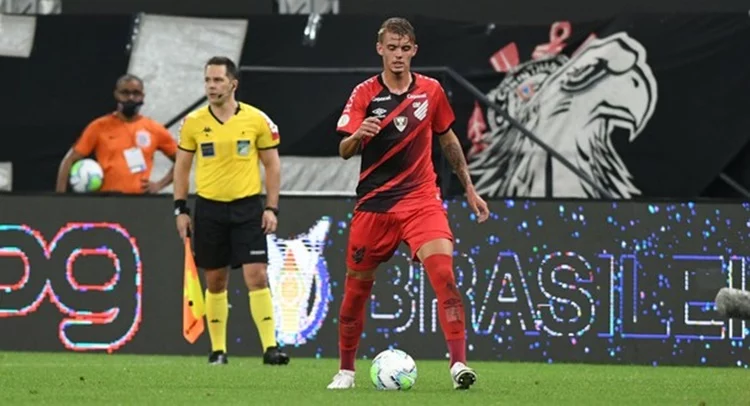 Juan Carlos Cordero detecta chollo gratis para el Real Zaragoza: está sin equipo 1 luan patrick real zaragoza juan carlos cordero