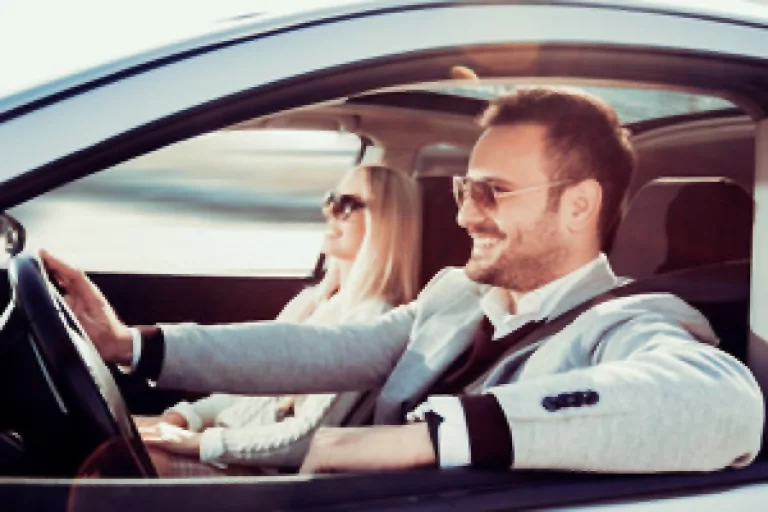 ¿El seguro de coche cubre la asistencia en viaje en un país europeo?