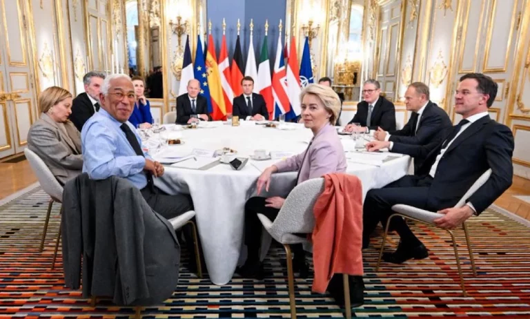 Europa, a la deriva por Ucrania: sin acuerdo y un 'tapado' Sánchez en una foto