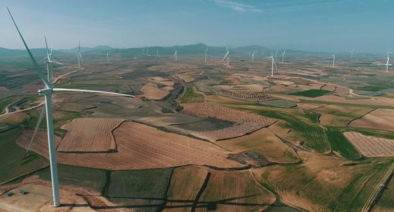 El quinto fondo flagship de Copenhagen Infrastructure Partners supera su objetivo de 12.000 millones de euros