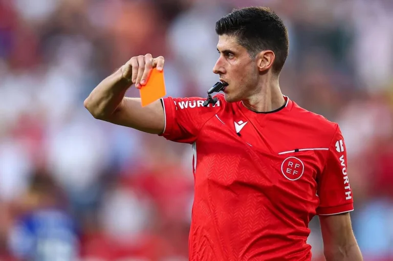 Busquets Ferrer genera pánico en el Betis antes del derbi