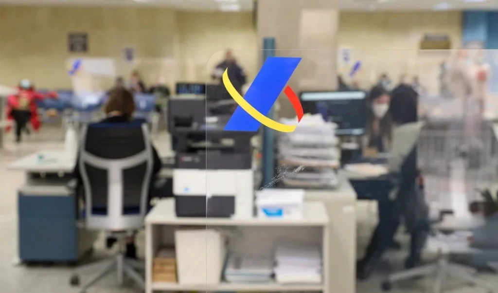 ¿Cómo los ciberdelincuentes se hacen pasar por la Agencia Tributaria?