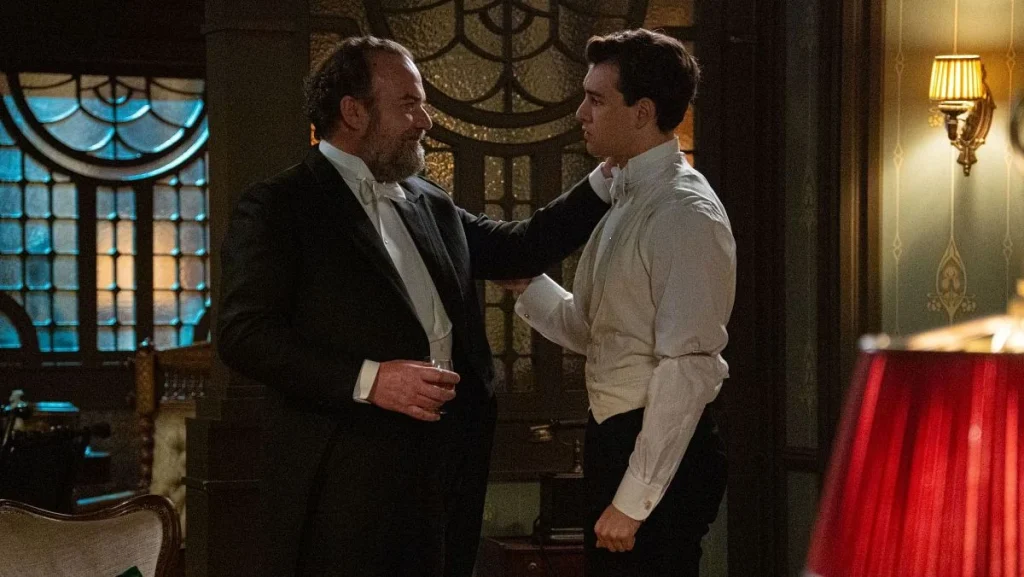 Curro enfrenta su verdad y le confiesa sus orígenes a Alonso en La Promesa 