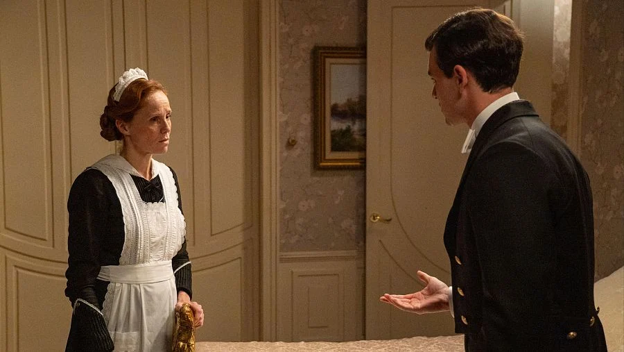 Curro y Pía se saltan las advertencias y van en busca del asesino de Jana