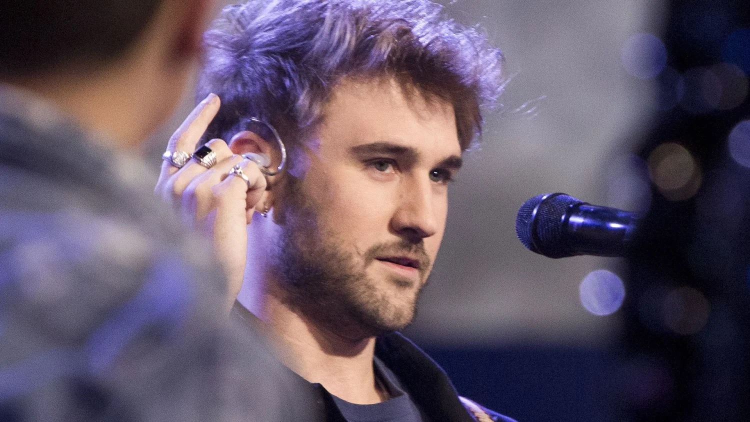 Dani Fernández reveló en El hormiguero que tuvo una relación tóxica con Auryn. Fuente: Antena 3 Dani Fernández reveló en El hormiguero que tuvo una relación tóxica con Auryn