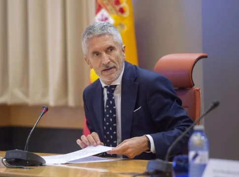 El nuevo plan Marlaska activa a la Policía y la Guardia Civil entre acusaciones de censura El nuevo