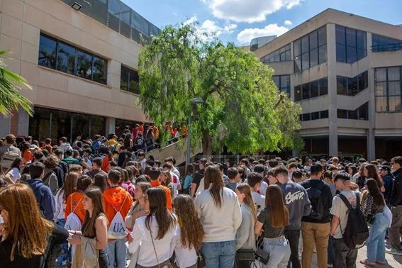 El retroceso de la universidad pública: falta de financiación y pérdida de alumnos