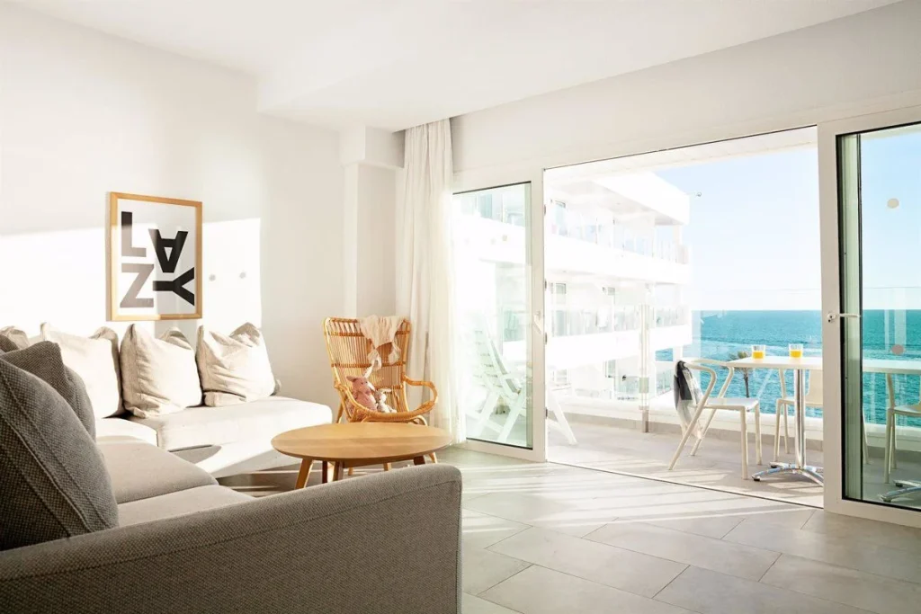 El silencio de Booking: ¿intermediario o cómplice de la discriminación?